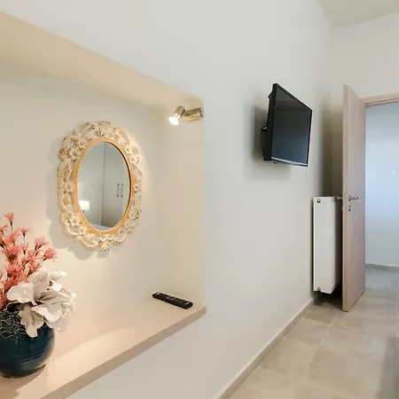 Leny's Seaside House *